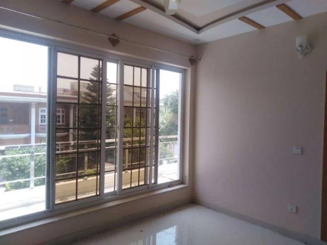 Property for rent in آئ-8 مركز, اسلام آباد