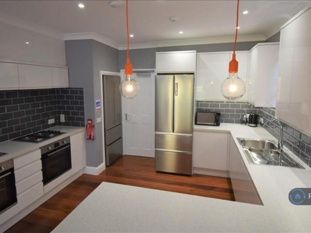 House for rent in Newtown, Reading