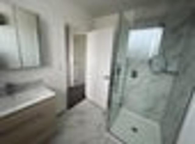 Townhouse for sale in Chaslands, Canterbury