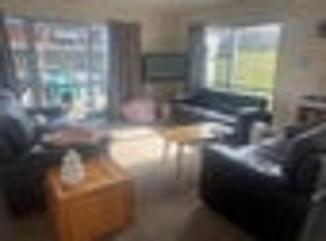 Apartment for rent in Chaslands, Canterbury