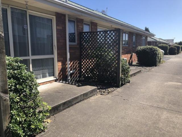 Apartment for rent in Chaslands, Canterbury