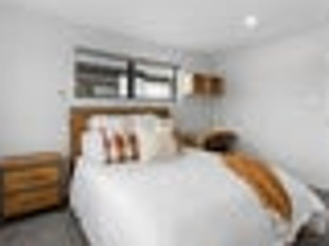 Apartment for rent in Chaslands, Canterbury