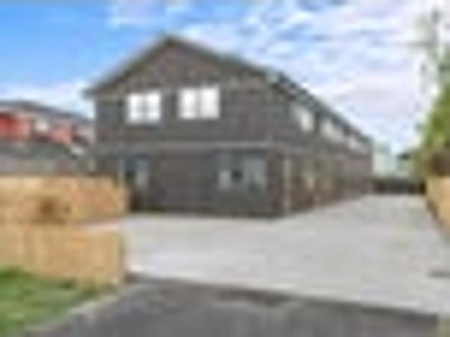 Apartment for rent in Chaslands, Canterbury