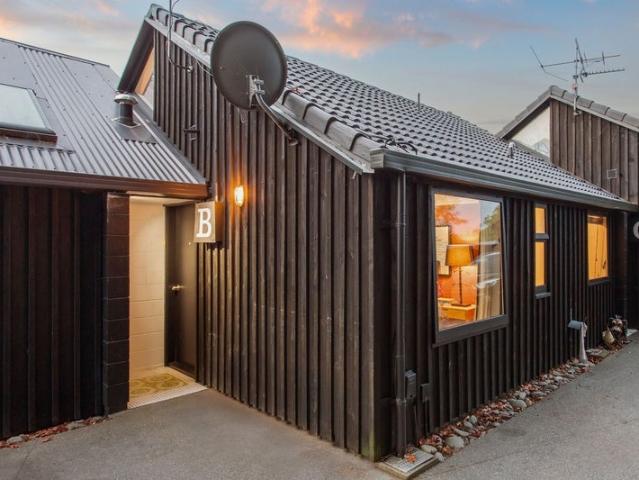 House for rent in Chaslands, Canterbury