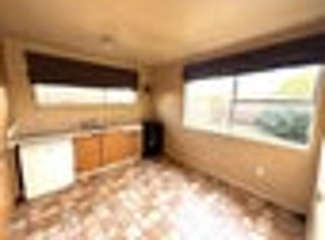 Apartment for rent in Chaslands, Canterbury