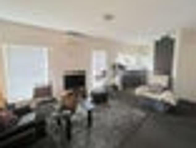 Apartment for rent in Chaslands, Canterbury