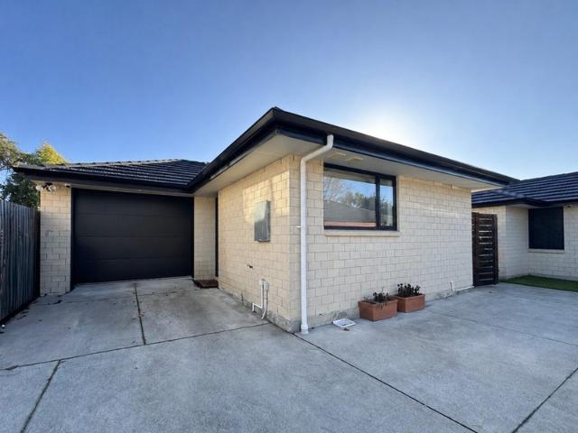 Apartment for rent in Chaslands, Canterbury