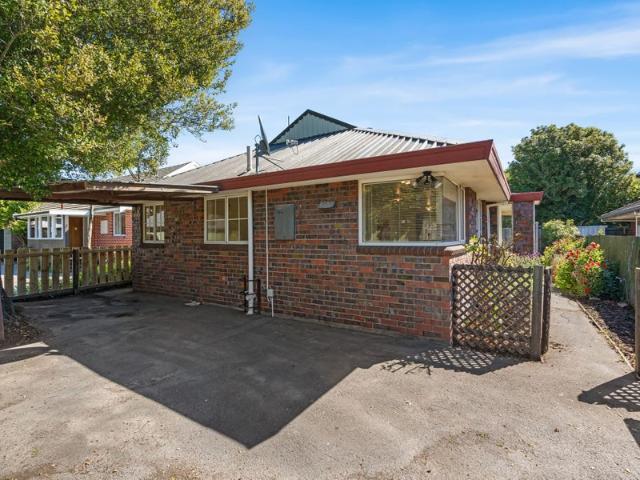 House for rent in Chaslands, Canterbury