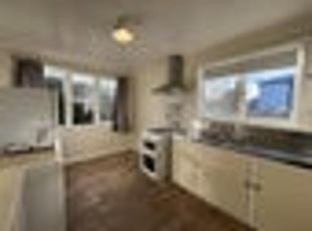 House for rent in Chaslands, Canterbury