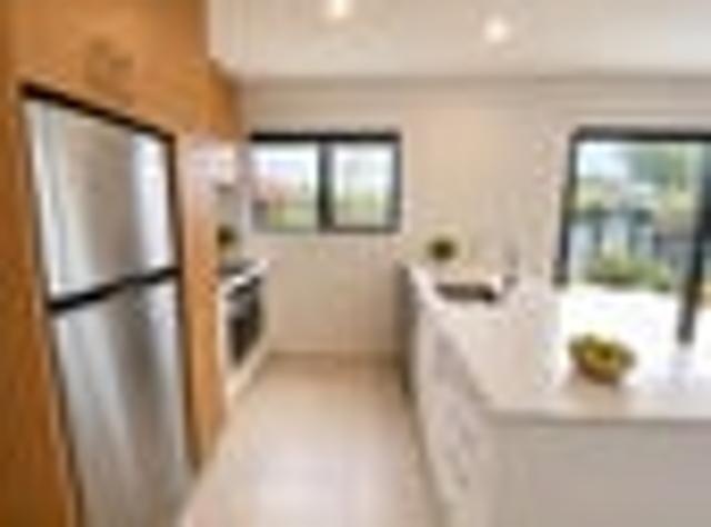 Apartment for rent in Chaslands, Canterbury