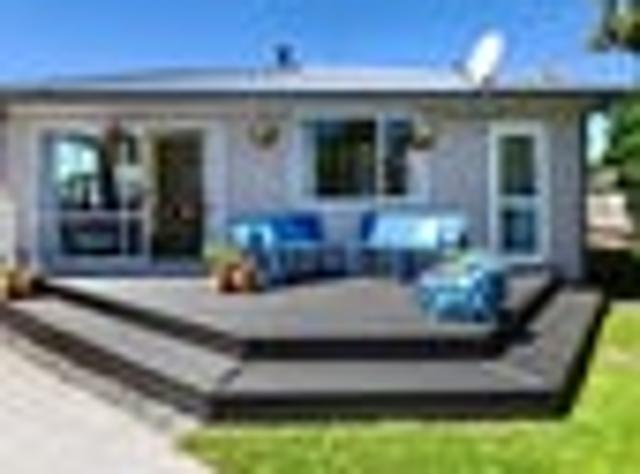 House for rent in Chaslands, Canterbury