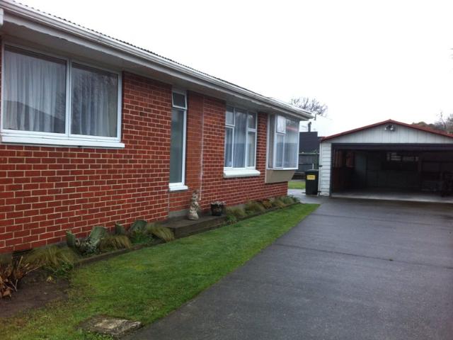 House for rent in Chaslands, Canterbury