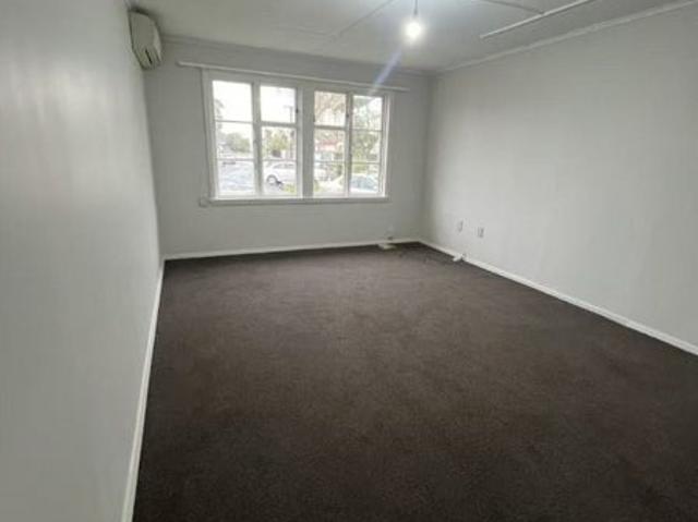 House for rent in Chaslands, Canterbury