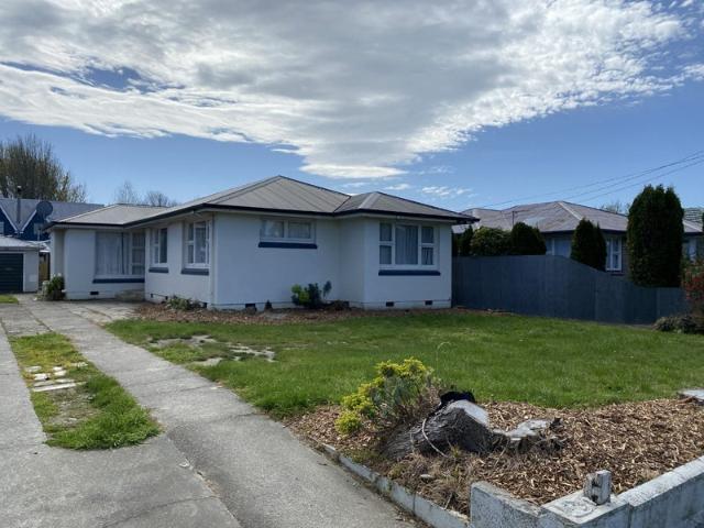 Apartment for rent in Chaslands, Canterbury