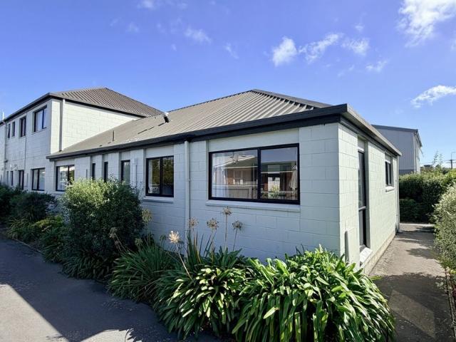 House for rent in Chaslands, Canterbury