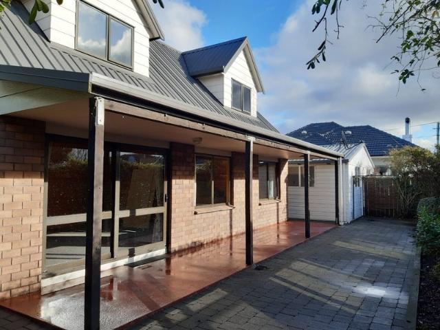 House for rent in Chaslands, Canterbury