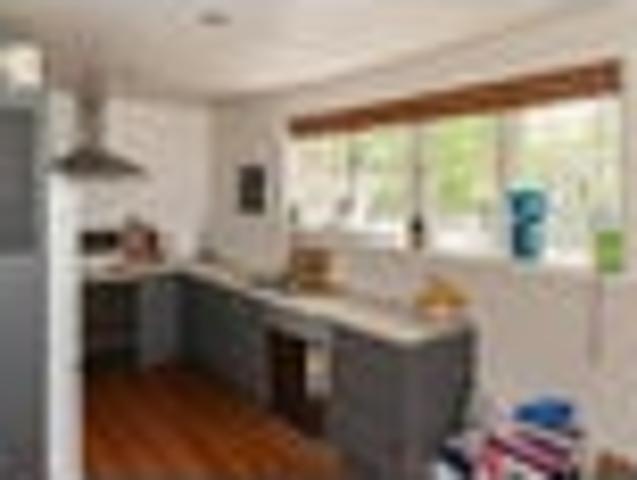 House for rent in Chaslands, Canterbury
