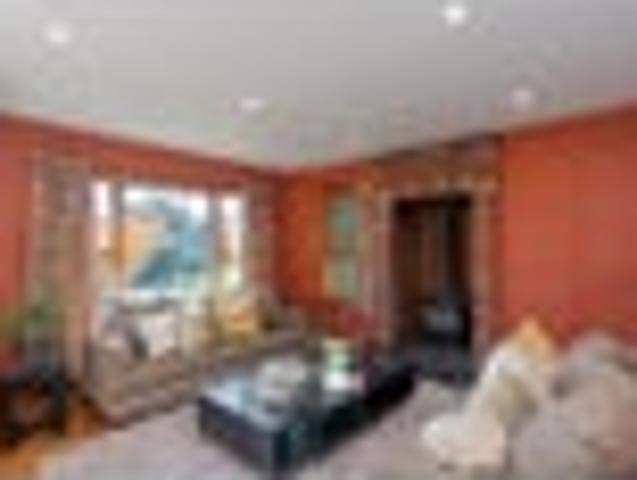 Apartment for rent in Chaslands, Canterbury