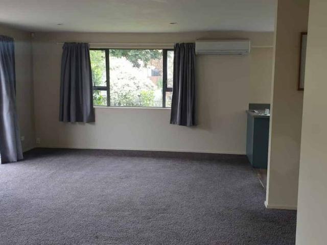 House for rent in Chaslands, Canterbury