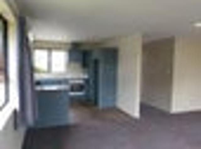 House for rent in Chaslands, Canterbury