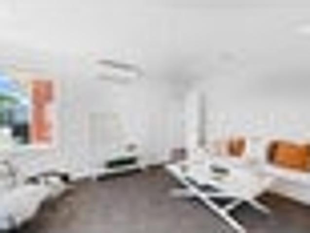 House for rent in Chaslands, Canterbury