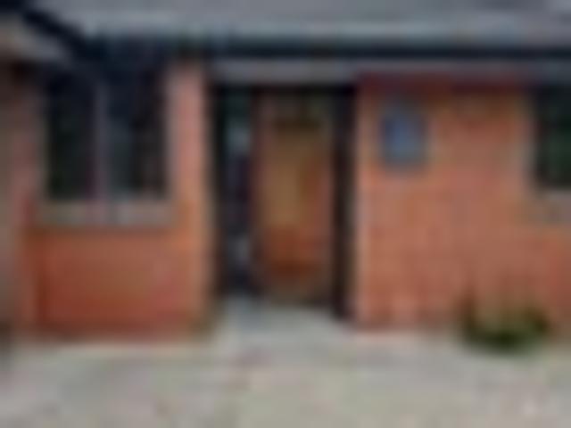 House for rent in Chaslands, Canterbury