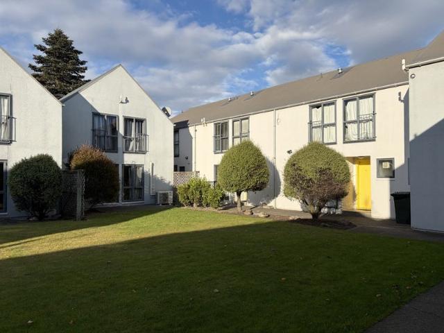 House for rent in Chaslands, Canterbury