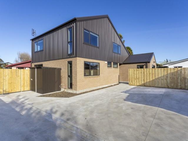 House for rent in Chaslands, Canterbury