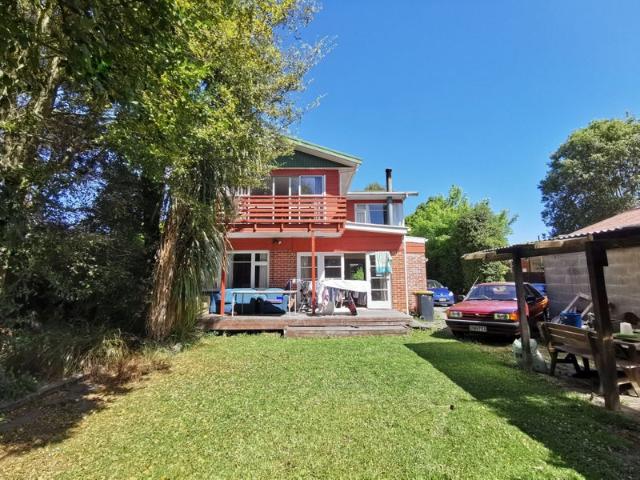 House for rent in Chaslands, Canterbury