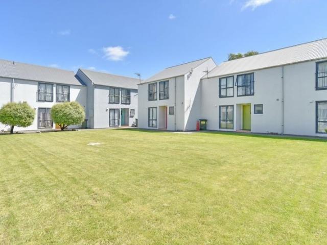 House for rent in Chaslands, Canterbury