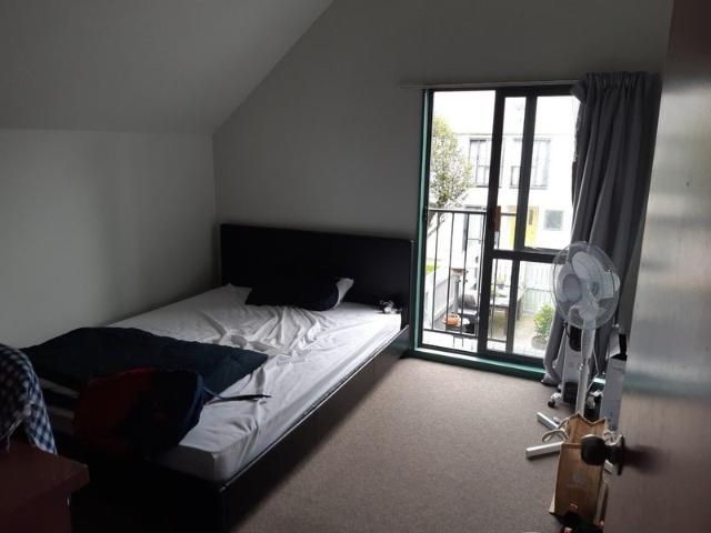 Apartment for rent in Chaslands, Canterbury