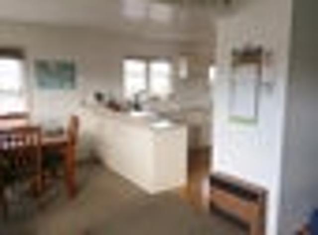 House for rent in Chaslands, Canterbury