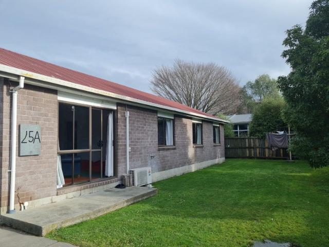 House for rent in Chaslands, Canterbury