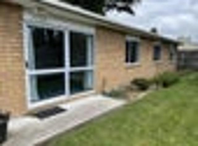 House for rent in Chaslands, Canterbury