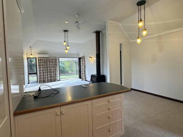House for rent in Chaslands, Canterbury