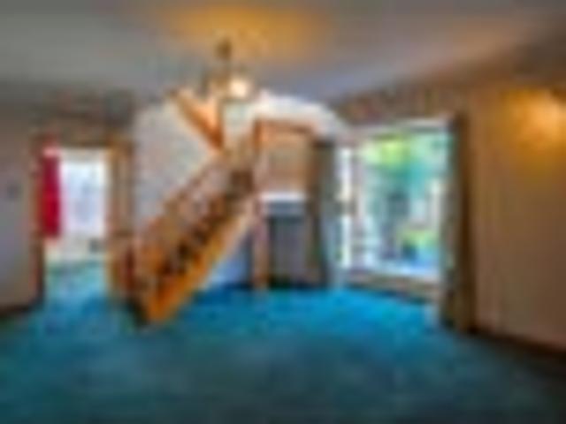 Apartment for rent in Chaslands, Canterbury