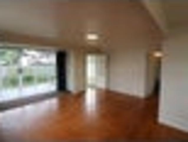 House for rent in Chaslands, Canterbury