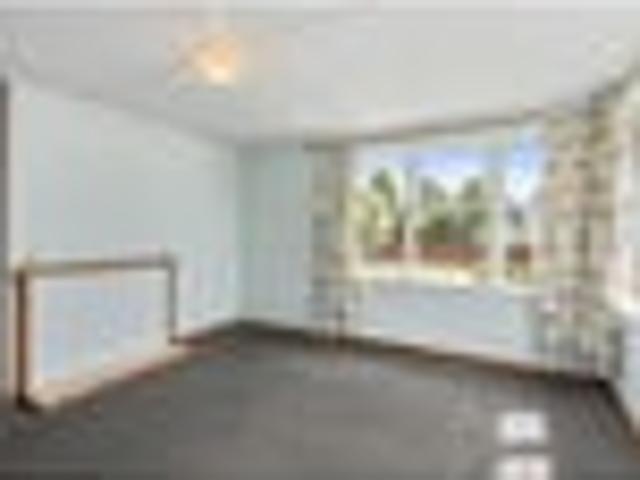 House for rent in Chaslands, Canterbury