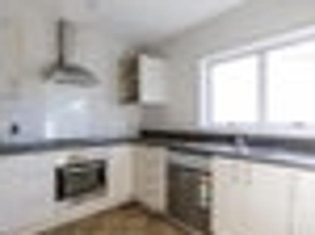 House for rent in Chaslands, Canterbury