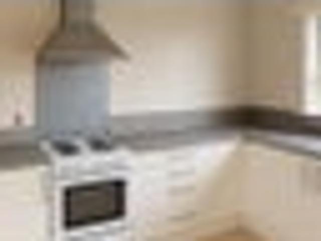 House for rent in Chaslands, Canterbury