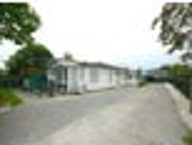 House for rent in Chaslands, Canterbury