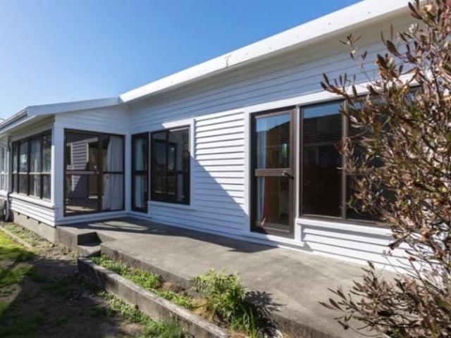 House for rent in Chaslands, Canterbury