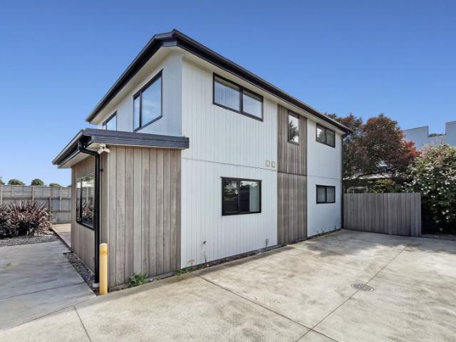 House for rent in Chaslands, Canterbury