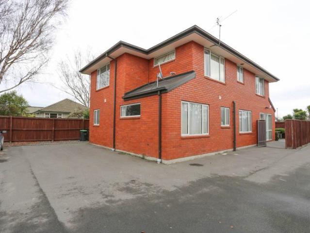 House for rent in Chaslands, Canterbury