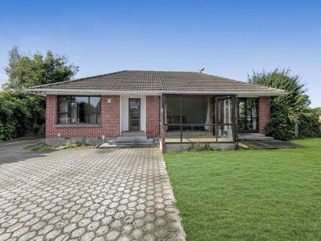 House for rent in Chaslands, Canterbury