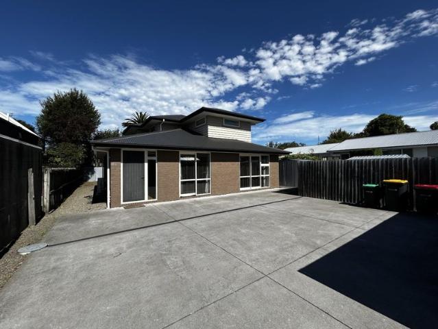House for rent in Chaslands, Canterbury