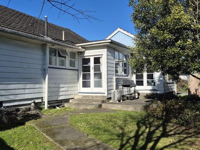 House for rent in Chaslands, Canterbury