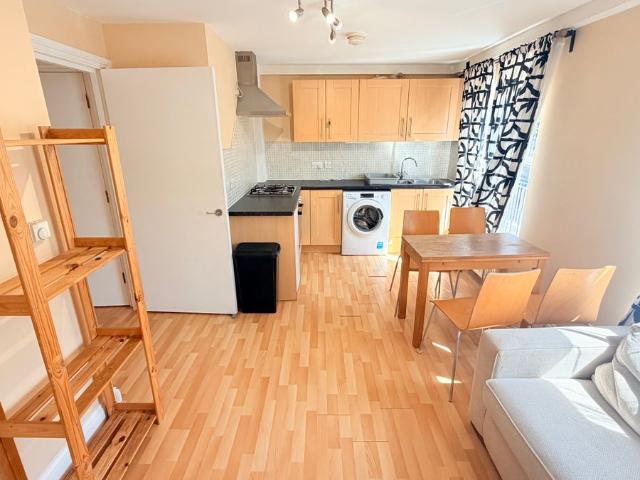 Apartment for rent in Putney, Greater London