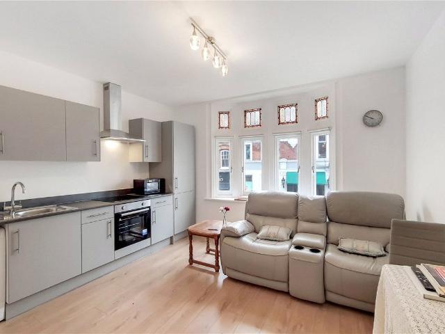 Apartment for rent in London Borough of Wandsworth, Greater London