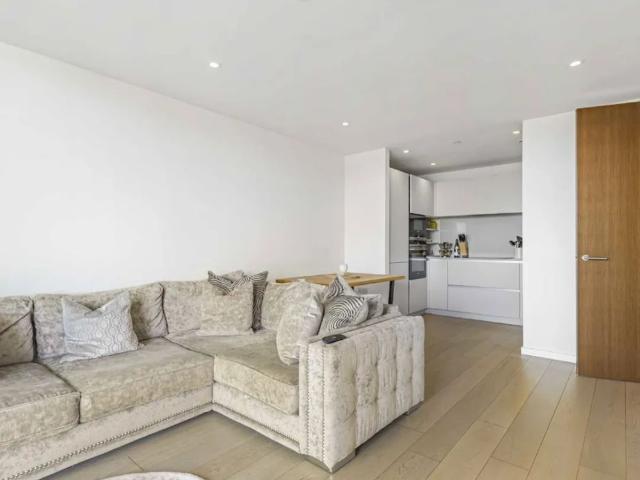 Apartment for rent in London Borough of Wandsworth, Greater London